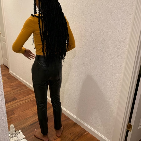 Faux Leather Jeggings Jeans! - Picture 5 of 5